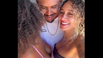 Um homem casado com uma mulher bi sem frescura e cheia de amiguinhas não quer guerra com ninguém rt