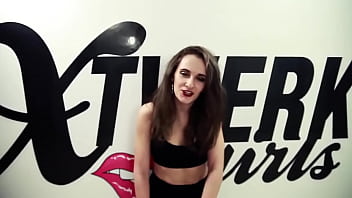 Vi x twerk girls twerk contest