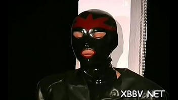 Lady who likes to spread her legs wide open