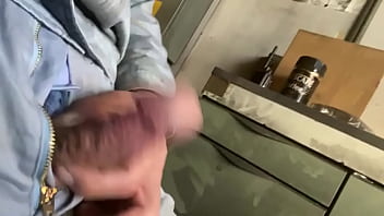 ちんちん勃たすぞ1