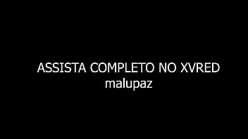 Provoquei o fotógrafo durante o ensaio e ele não resistiu comeu minha buceta