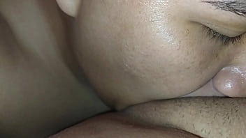 My cuckold show me his beautiful eyes while cleaning up my pussy from fucking with other men