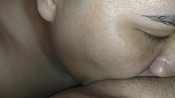 My cuckold show me his beautiful eyes while cleaning up my pussy from fucking with other men