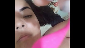 Gordinha usando seu brinquedo lovense para gozar parte 1 4