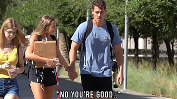 Que Culaso Culo Perfecto Pasando Por Atrás En Bicicleta Rico Cabron thumbnail