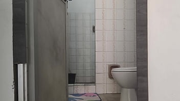 Homemade i spy on myself in the bathroom while i touch myself