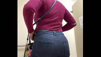 Freaky ebony masturbation video in public men’s bathroom