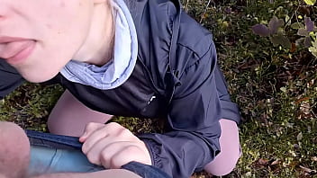 Took my stepsister outdoors she gave me a blowjob and i filled her tongue with cum