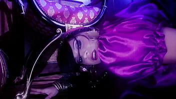 Jodi james and natalia use vibrating toys during double penetration fun