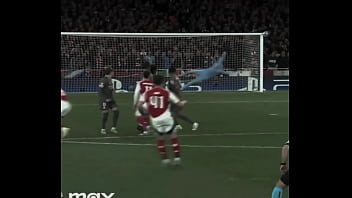 Inglês se alimenta do bumbum da menina espanhola