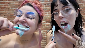 4k gg dental hygienist fetish toothbrushing dental thread