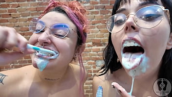 4k gg dental hygienist fetish toothbrushing dental thread