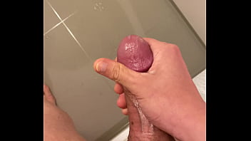 Unloading At The Gym thumbnail
