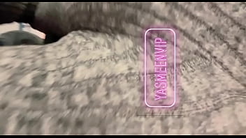 Bonsoir mes bébés venez vous lover entre mes jambes c’est chaud et serré à