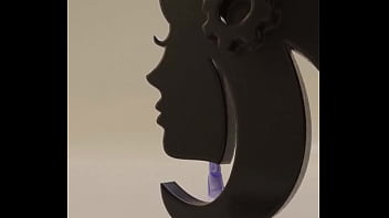 Automatic woman women as a rule operate on the right hemisphere of the brain