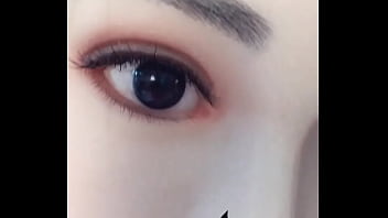 Automatic woman women as a rule operate on the right hemisphere of the brain