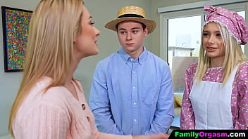 Cute stepsister scissoring before her amish marriage Cute stepsister scissoring before her amish marriage