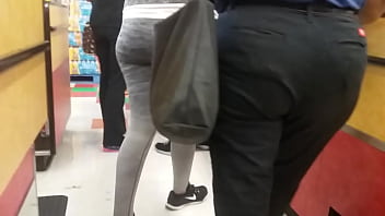 Latinas booty is hella sexy in mi pueblo