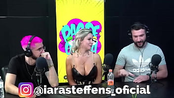 Ele botou o grandão no meu cuzinho