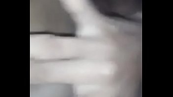 Garota masturba gostoso