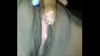 She Doesn't Know thumbnail