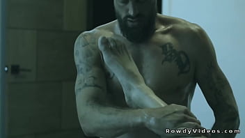 Unhomed Man Alpha Wolfe Takes Offer From Rich Man Roman Todd Who Wants To Help For Hot Shower Then They Filp Anal Fuck In His Bedroom thumbnail