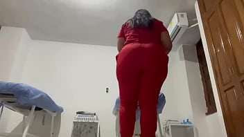 Enfermera Se Graba Para Sus Pacientes Y Vende Contenido Para Adultos thumbnail