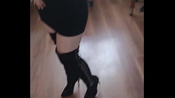 Coucou toi n'attends plus et viens me rejoindre je poste minimum 5 photos