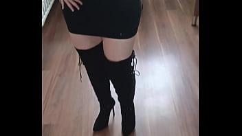 Coucou toi n'attends plus et viens me rejoindre je poste minimum 5 photos