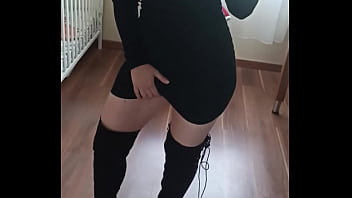 Coucou toi n'attends plus et viens me rejoindre je poste minimum 5 photos