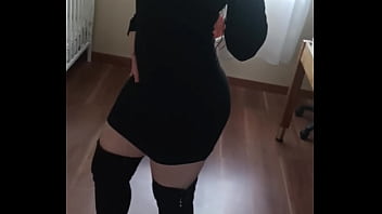 Coucou toi n'attends plus et viens me rejoindre je poste minimum 5 photos