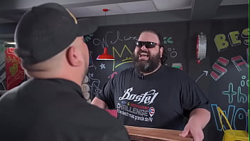 Hambre mucha hambre grande ponce