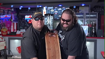 Hambre mucha hambre grande ponce