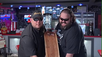 Hambre mucha hambre grande ponce