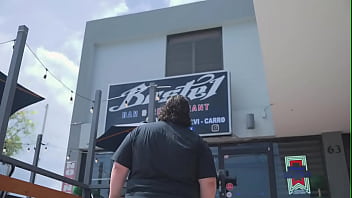 Hambre mucha hambre grande ponce