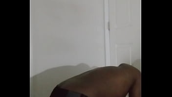 Thinking of more romantic things to do like worshipping women by sketching one for free 11