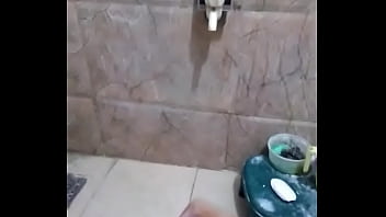 Woke up with a hard cock today rushed to the bathroom