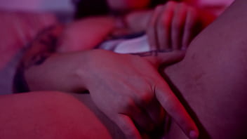 Pierdo apuesta y tengo el mejor sexting de mi vida con mi mejor amigo cumshot