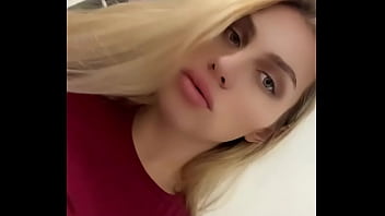 Disponible pour toute demande de média privée cam vidéo personnalisée