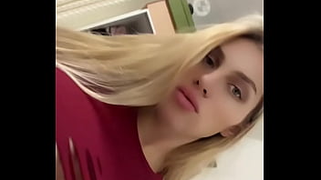 Disponible pour toute demande de média privée cam vidéo personnalisée