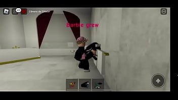 Fudendo essa nifetinha no roblox