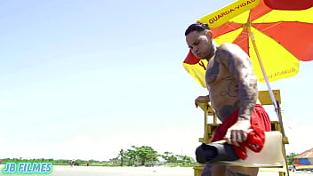 Levei a loira pra fuder no mangue