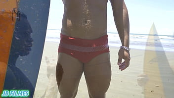 Levei a loira pra fuder no mangue