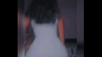 La chica que te complace