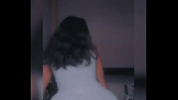 La chica que te complace