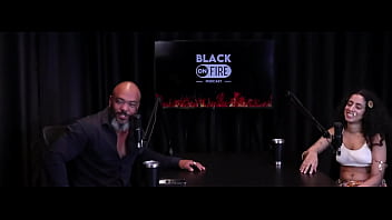 Gosta de gordas quer continuar solteira está louca pra dar o cu e o vibrador que a mãe lhe deu bibi hourani watch sheer red