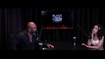 Gosta de gordas quer continuar solteira está louca pra dar o cu e o vibrador que a mãe lhe deu bibi hourani watch sheer red