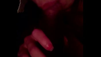 Rebeka curtts xupando o preto pauzudo