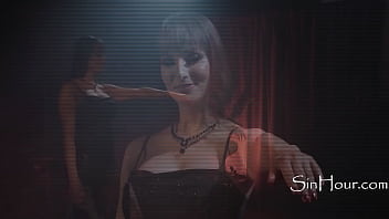 Gorgeous milf has a date and rides her man