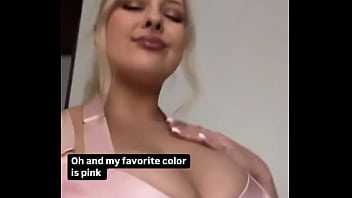 Something about wearing baby pink when i’m tan always hits